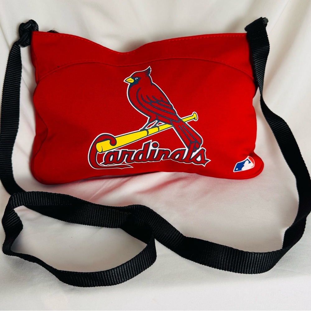 Cardinals Red Crossbody Purse Bag Genuine MLB - Baseball Season is Upon Us!